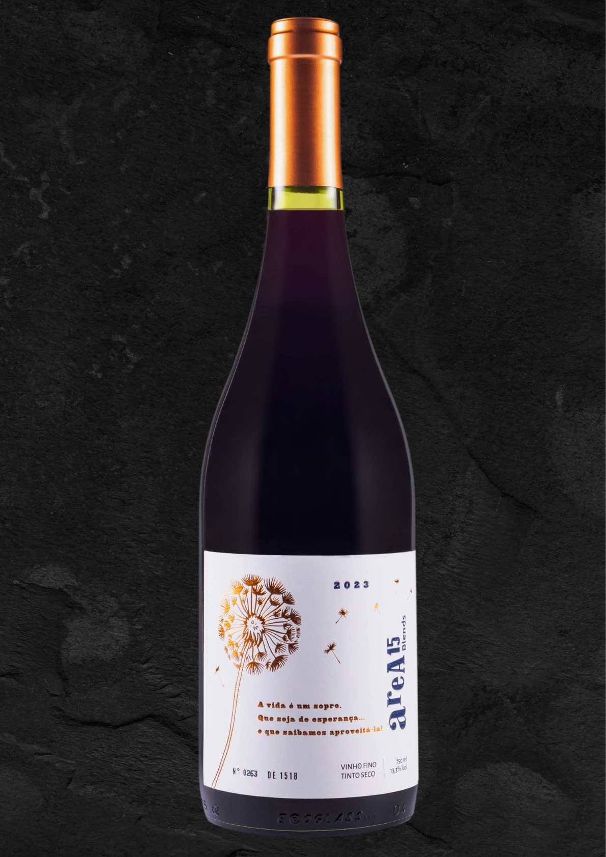 areA15 Blends PINOT NOIR/TOURIGA NACIONAL safra 2023 - 3⁰ coleção 